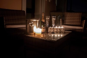 Deluxe Double Room | Terrace/patio