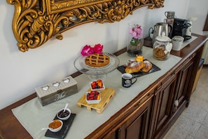 Colazione completa inclusa, servita tutte le mattine