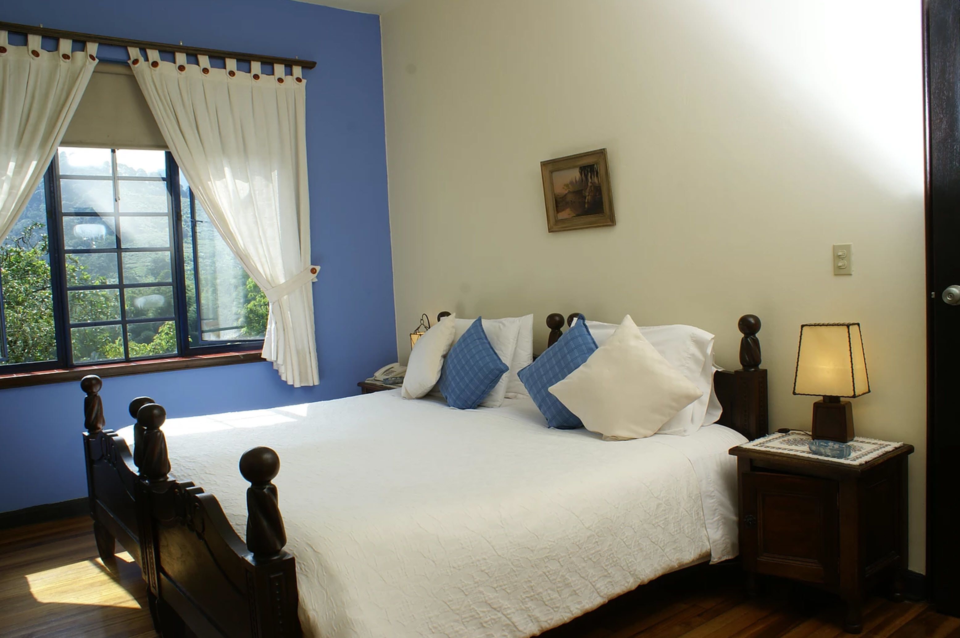 1 bedroom, premium bedding, minibar, free wifi