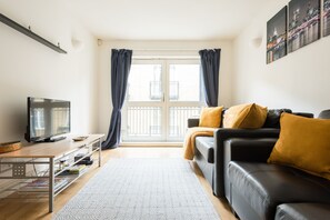 Departamento, 2 habitaciones, para no fumadores (9999) | Sala de estar | Televisión de pantalla plana y Netflix 