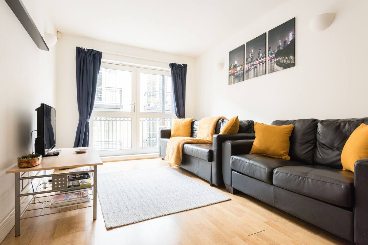 Apartment, 2 Bedrooms, Non Smoking (9999) | Living room