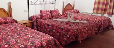 Double or Twin Room | Free WiFi, bed sheets, wheelchair access