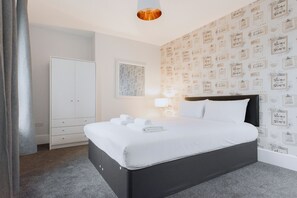 Apartamento, 4 habitaciones, no fumadores | 4 dormitorios, tabla de planchar con plancha, cunas (de pago)