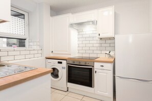 Private kitchen - Platinum Apartments near Angel Station 9989 (London)