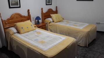 Soundproofing, rollaway beds, free WiFi