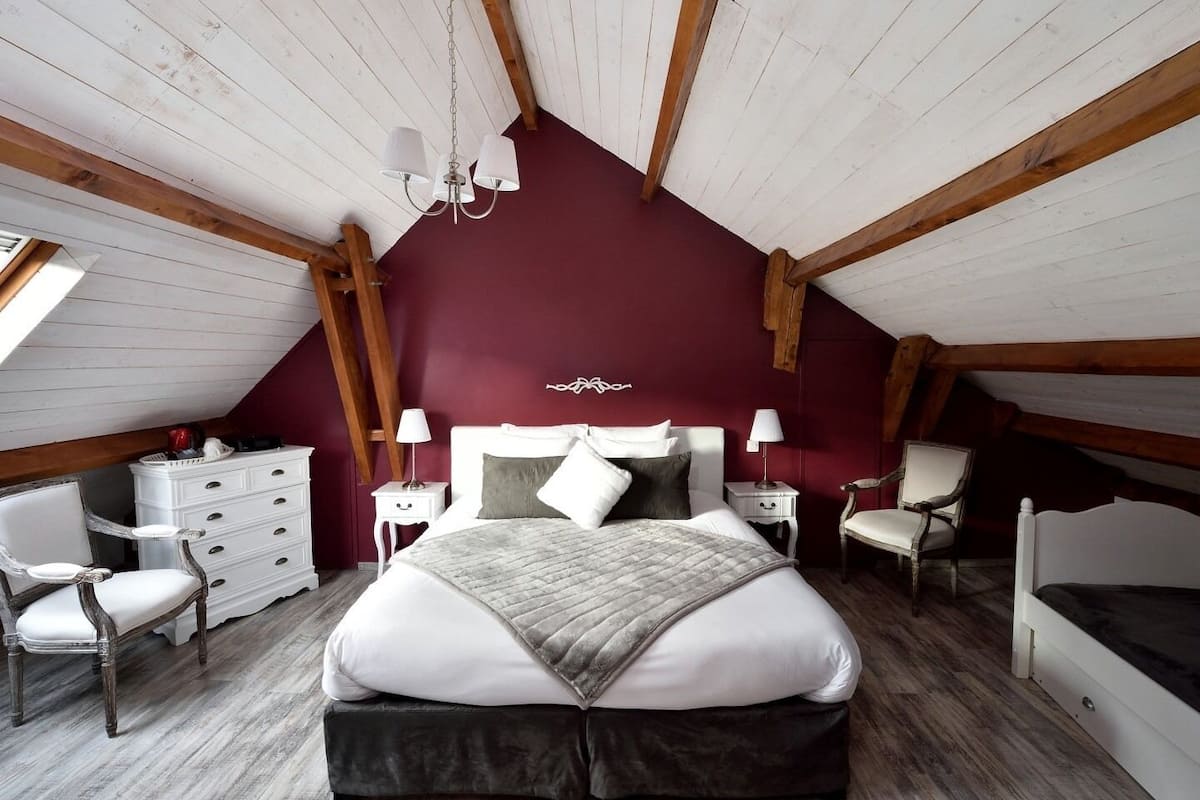 Triple Room, Ensuite (Rose Champagne)