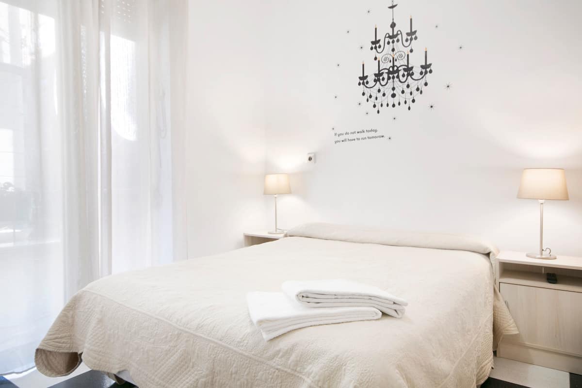 Triple Room, Shared Bathroom
