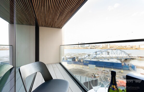 Exterior - Platinum Apartments in Southwark 9992 (London)