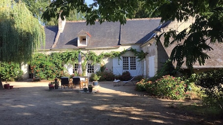 Front of property. Le Moulin Bertrand