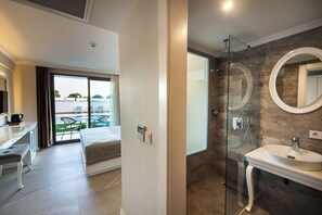 Deluxe Double Room, 1 Double Bed, Pool View | Minibar, in-room safe, free WiFi, bed sheets - As Hotel Cesme (Cesme)