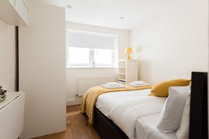 Apartment, 2 Bedrooms, Non Smoking | Street view - Platinum Apartment Next to Westminster 9983 (London)
