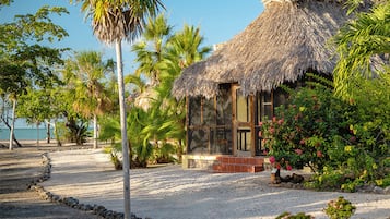 Coffres-forts dans les chambres, rideaux occultants