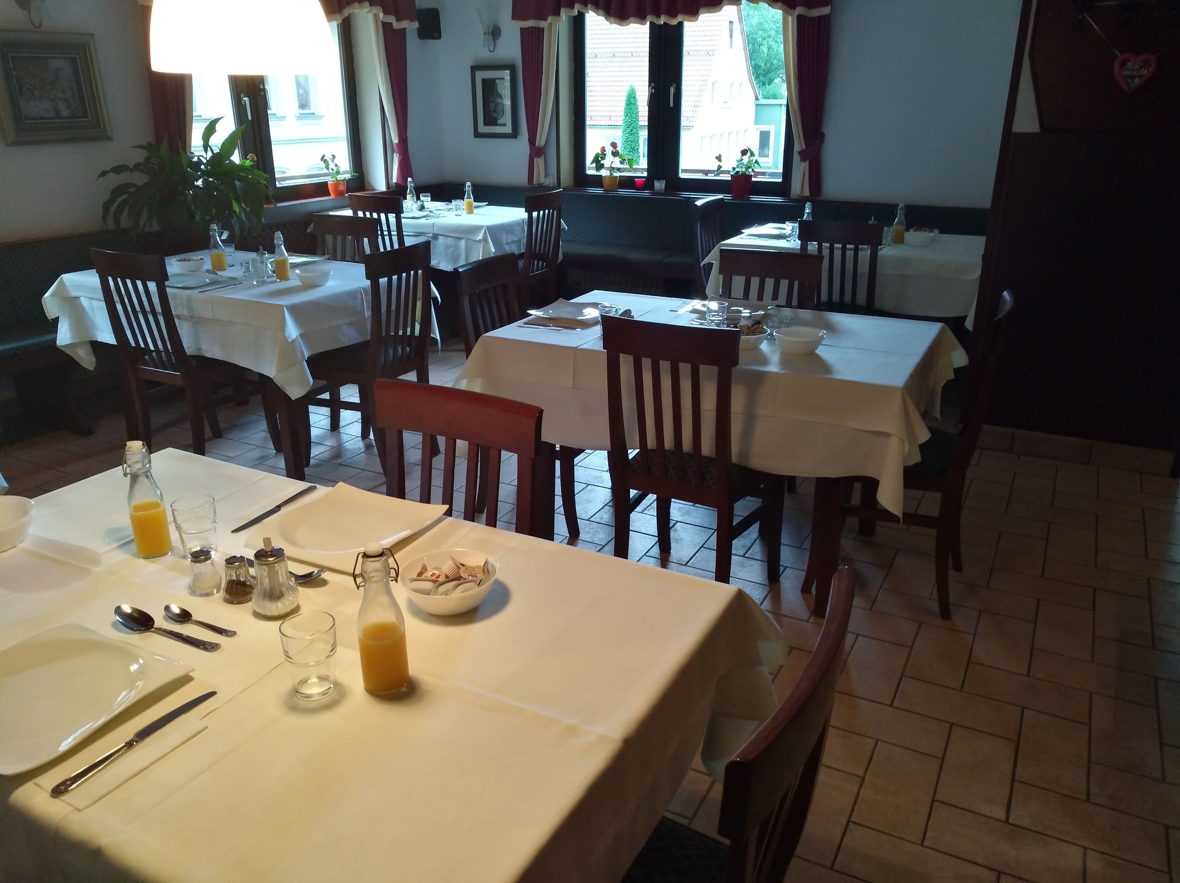 Daily buffet breakfast (EUR 9 per person)