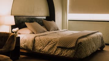 Classic Room, 1 King Bed