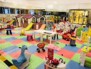 Children’s play area – indoor