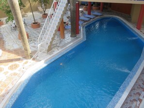 Outdoor pool - Comfort Plus Hotel (Hinche)
