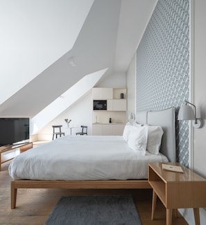 Premium Double or Twin Room | Hypo-allergenic bedding, in-room safe, individually decorated