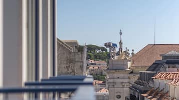 Premium Double Room | Hypo-allergenic bedding, in-room safe, individually decorated