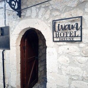 Front of property - Livan Hotel Deluxe (Cesme)