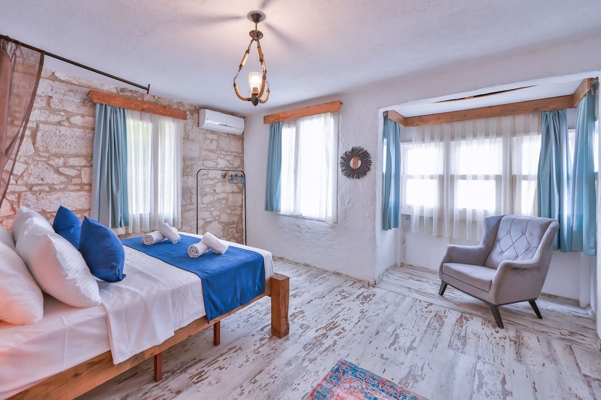 Executive Tek Büyük Yataklı Oda, Birden Çok Yatak, Sigara İçilmez | Minibar, ücretsiz kablosuz İnternet, çarşaf takımı