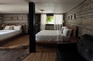 Tabla de planchar con plancha, wifi gratis y ropa de cama 