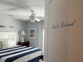 Decoración personalizada, muebles diferentes y wifi gratis 