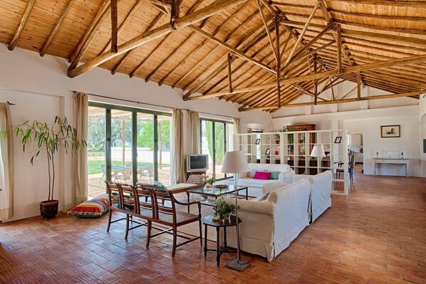 Villa Main House | Living area | TV - Morgado do Quintao (Silves)