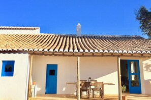 Gatekeeper's House | Property entrance