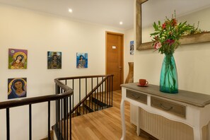 Lobby sitting area - Casa Bellavista Hotel (Santiago)