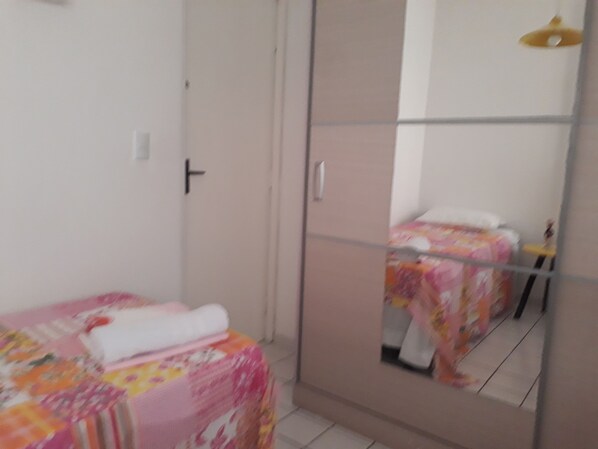 Appartement Confort, 2 chambres, cuisine, secteur Affaires | 2 chambres, rideaux d’obscurcissement, fer et planche à repasser