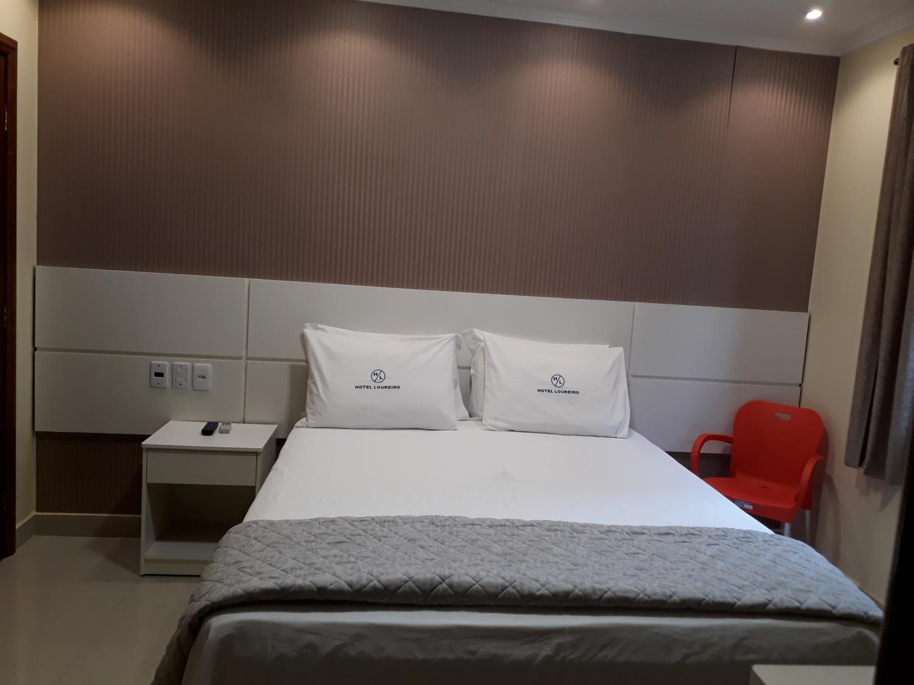 1 bedroom, in-room safe, desk, blackout curtains