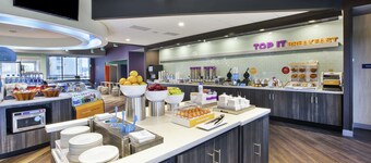 Tru by Hilton Jackson, MI