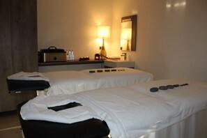 Sauna, steam room, massages
