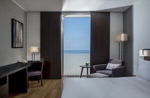 Premium bedding, minibar, in-room safe, desk
