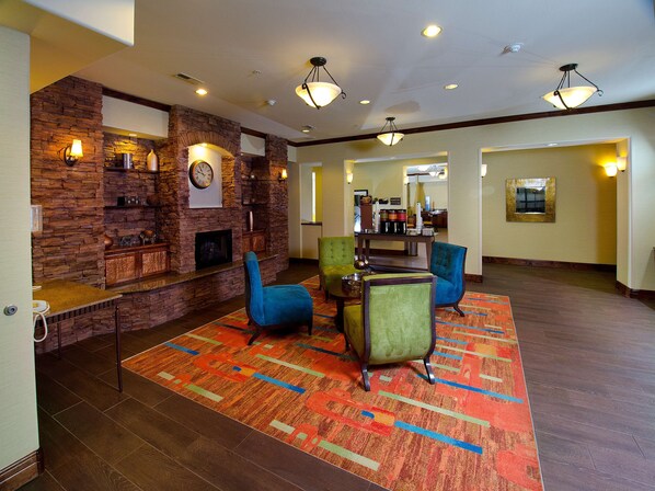 Reception - Hampton Inn & Suites Gallup (Gallup)