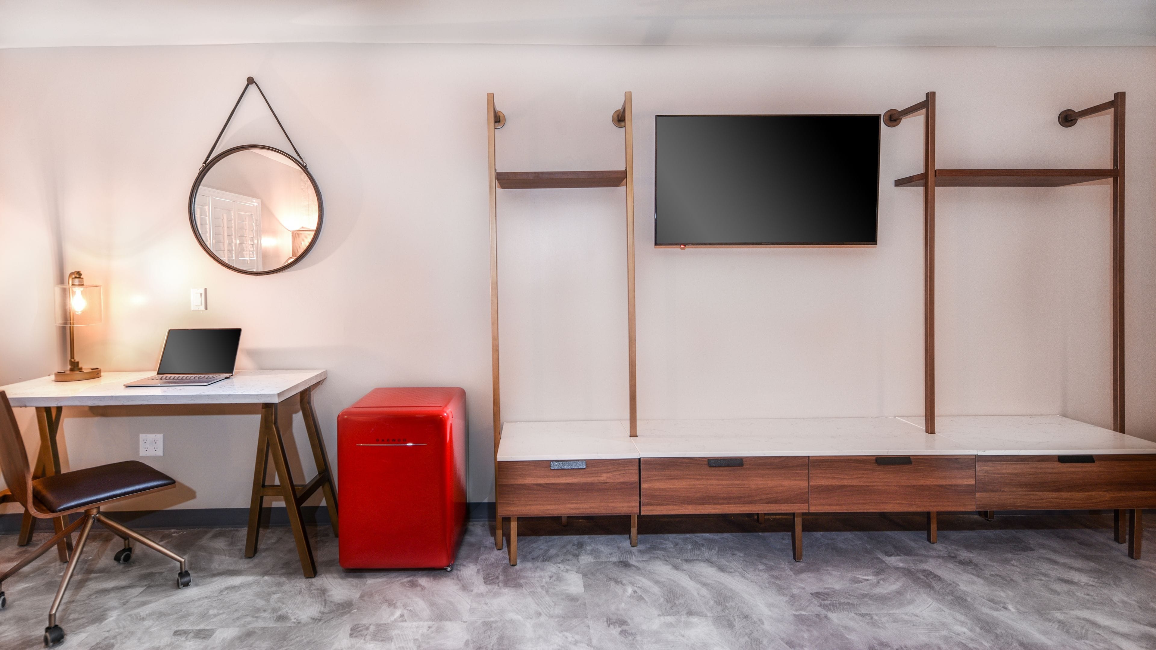 Photo - Hollywood Inn Suites Hotel