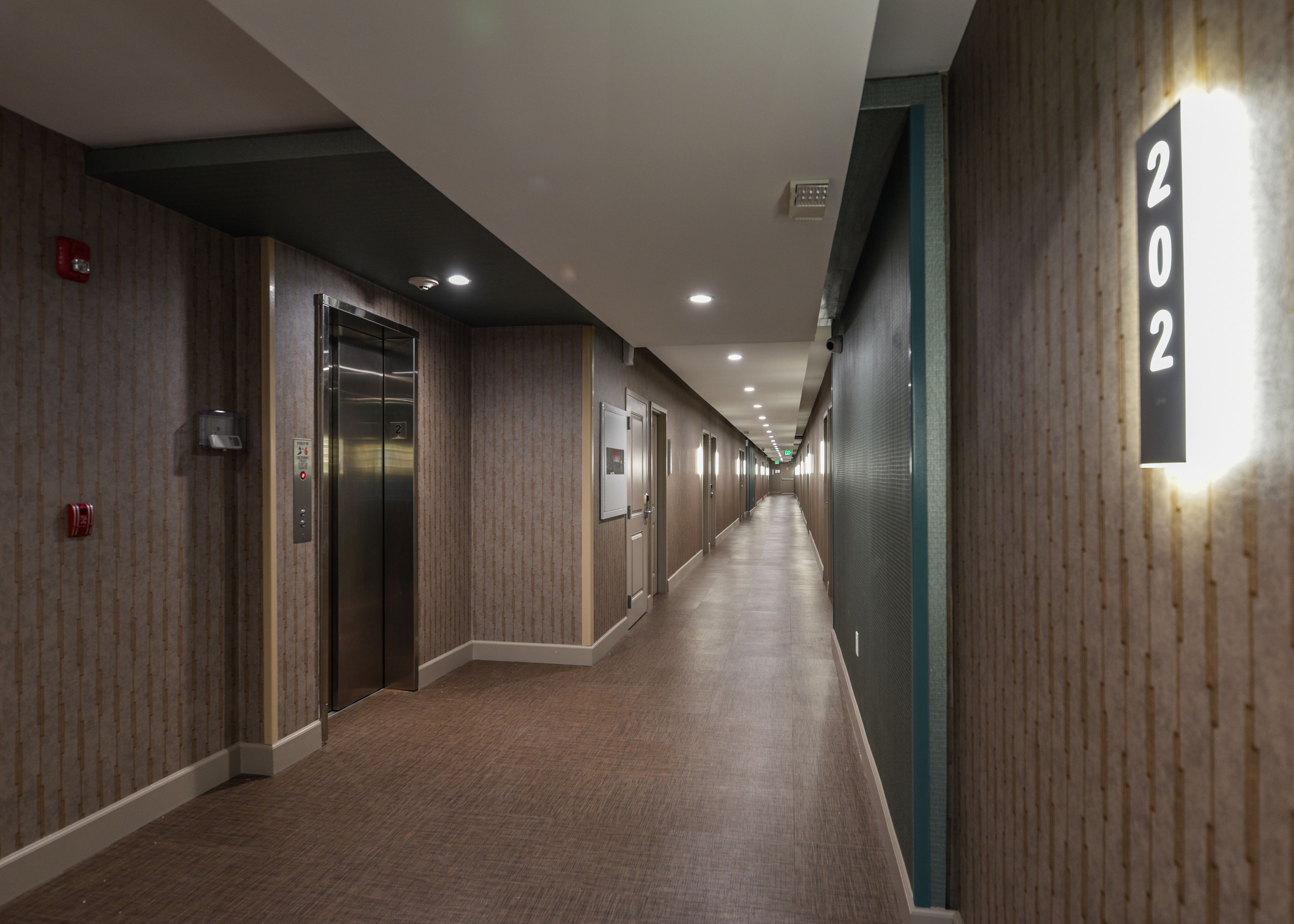 Photo - Hollywood Inn Suites Hotel