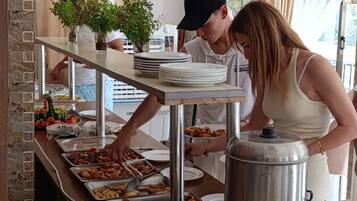 Free daily buffet breakfast