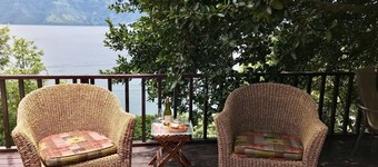 Beautiful Lake House Atitlan AT001
