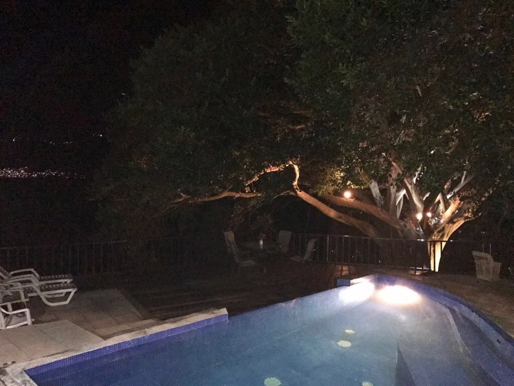 Kolam renang terbuka 