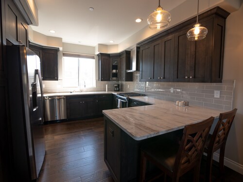 Just Finished and Furnished!  Spacious Luxury Condo 326 Stimson Ave, Pismo Beach