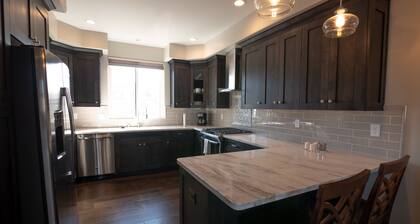 Just Finished and Furnished! Spacious Luxury Condo 326 Stimson Ave, Pismo Beach