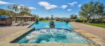 Private Luxury Estate su 5 acri di proprietà nella parte BEST di Scottsdale!