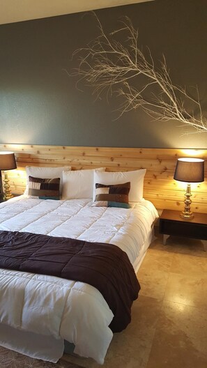 4 bedrooms, desk, iron/ironing board, travel cot