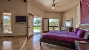 4 bedrooms, desk, iron/ironing board, travel crib