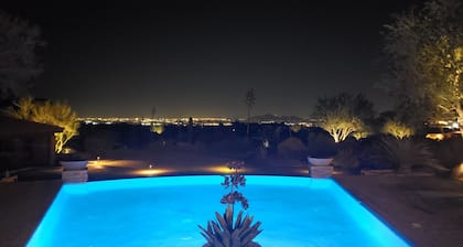 Propiedad privada de lujo en 5 acres de propiedad en la mejor parte de Scottsdale!