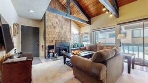 Smart TV, fireplace, DVD player