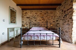 Interior - Mystras Village House (Sparta)