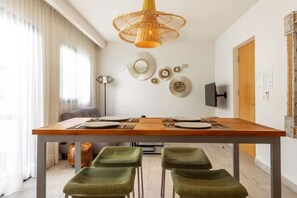 Dining - Amazing Apartment with Rooftop Pool & Beach! (Solidaridad)