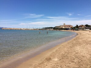 Beach nearby - SPECTACULAR POOL-GARDEN, SEA VIEW, WiFi, PARKING, CABLE TV. HUT-027623 (L´escala)